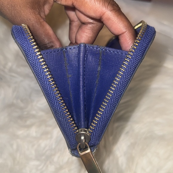 100% Authen Saffiano Tory Burch Robinson Zip Around Wallet, Cobalt!!! GUC - Picture 14 of 17